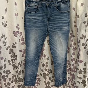 American eagle men’s jeans Athletic